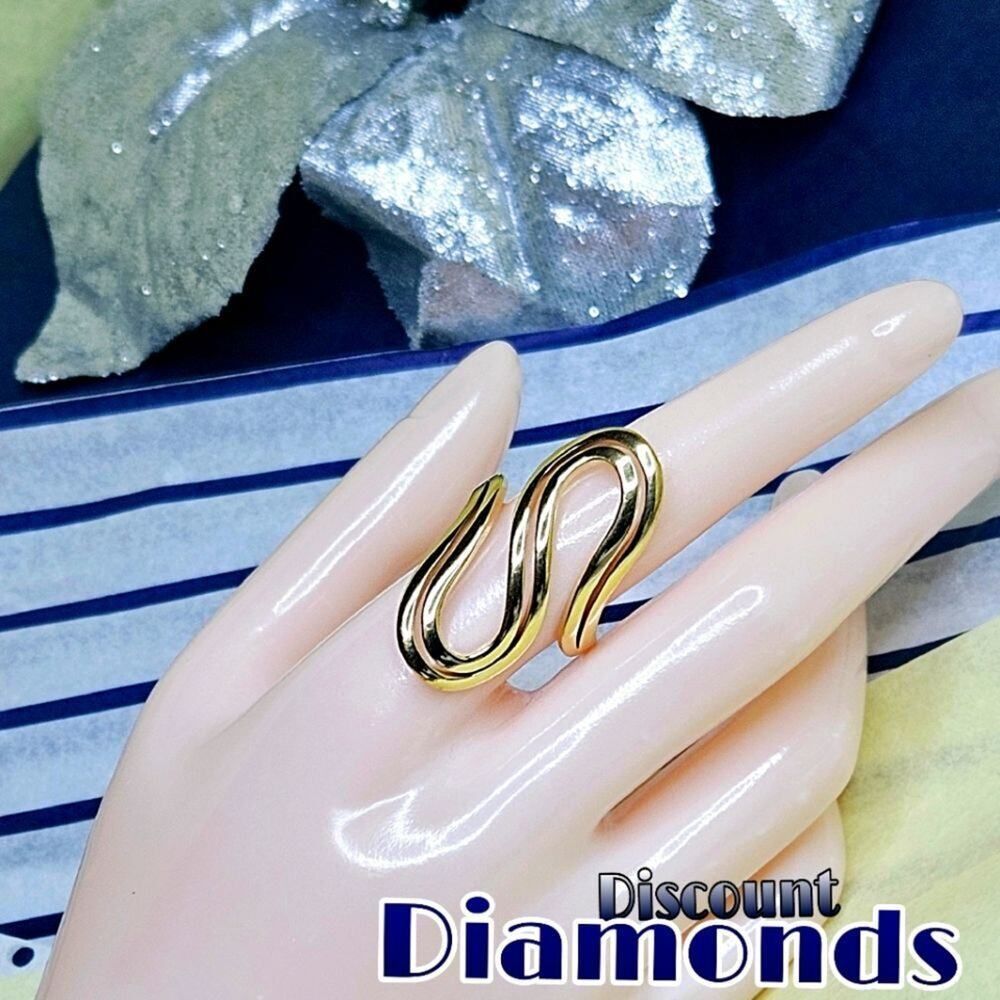 l8K Bright Yellow Gold "Double S" Titanium Ring
